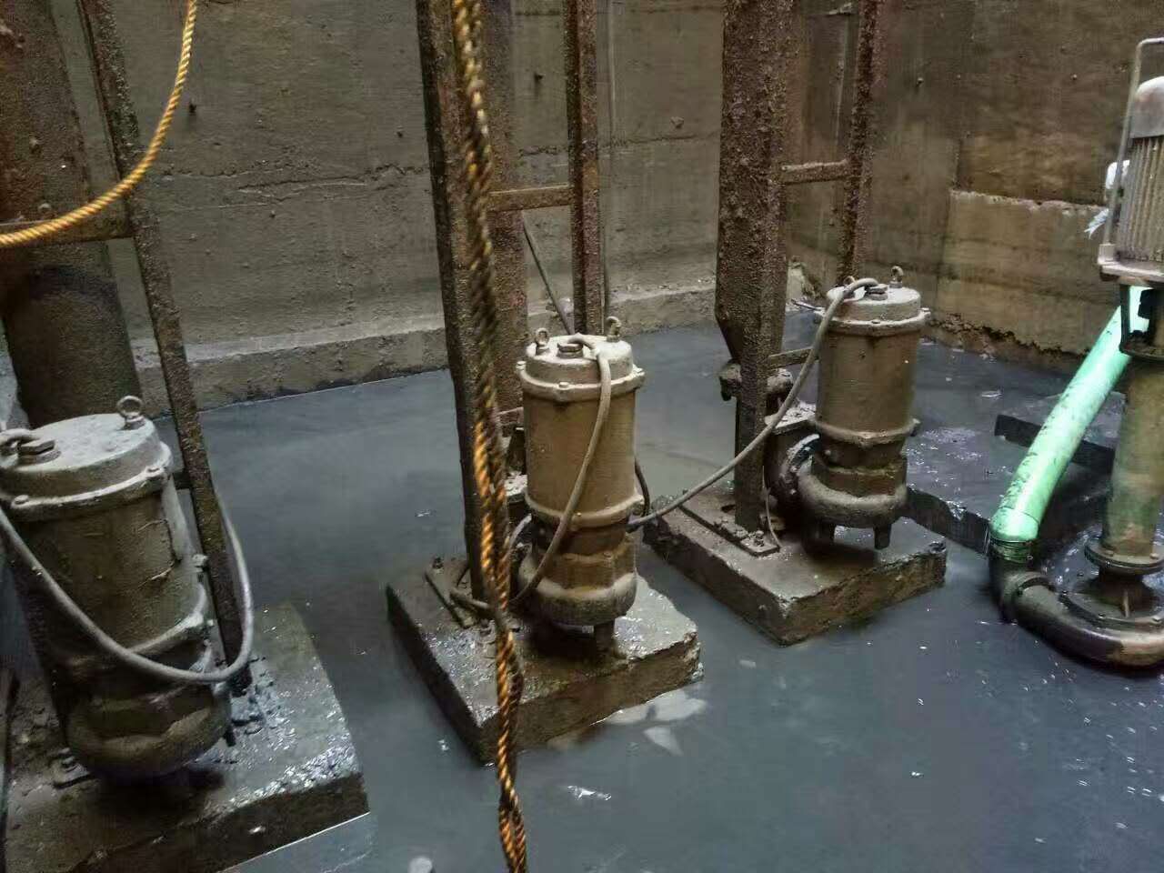 禹州污水池清理