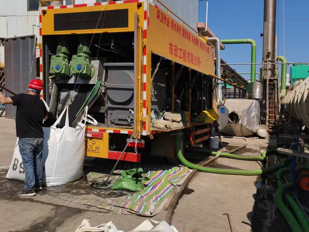 禹州淤泥压干处理